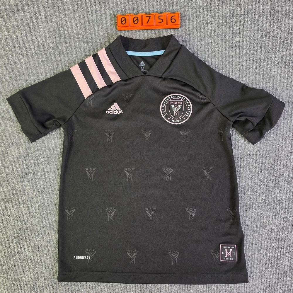 Adidas Club Internacional De Futbol 2020 Jersey. Size Medium